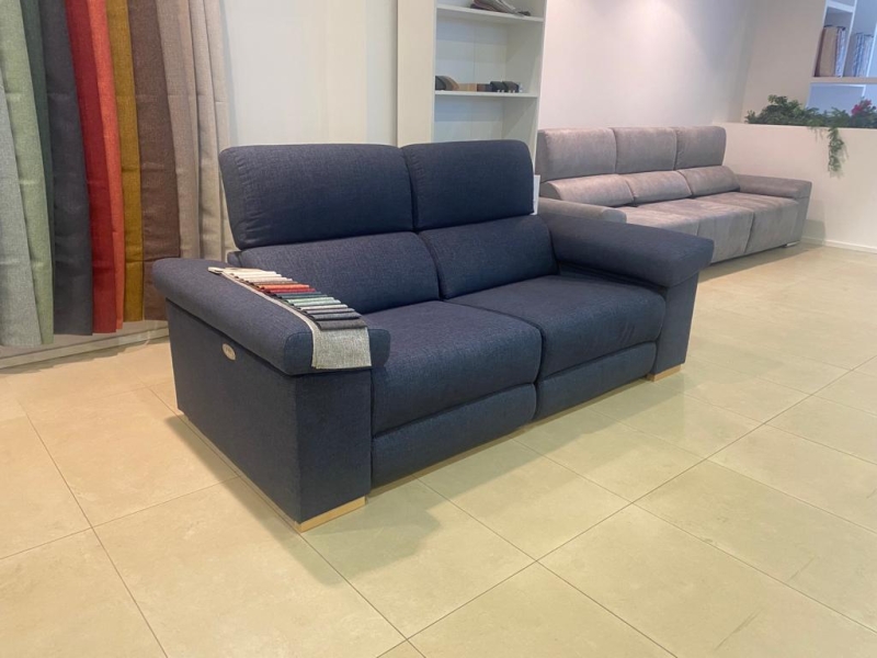 Foto de nuestro Sofá Relax Xátiva Stock (PA). Fabricado a medida en nuestra fabrica de sofás de Valencia